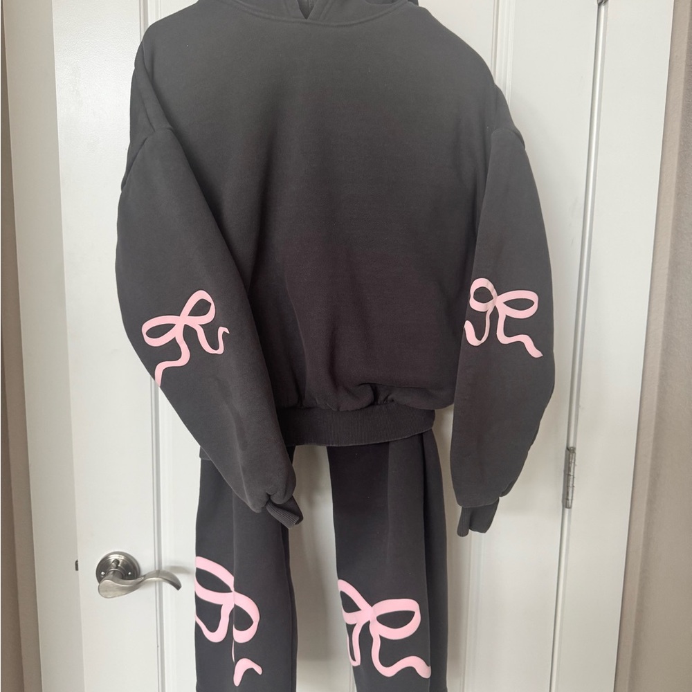 Edikted size XS Grey Sweat  Set with Pink Bow Accents